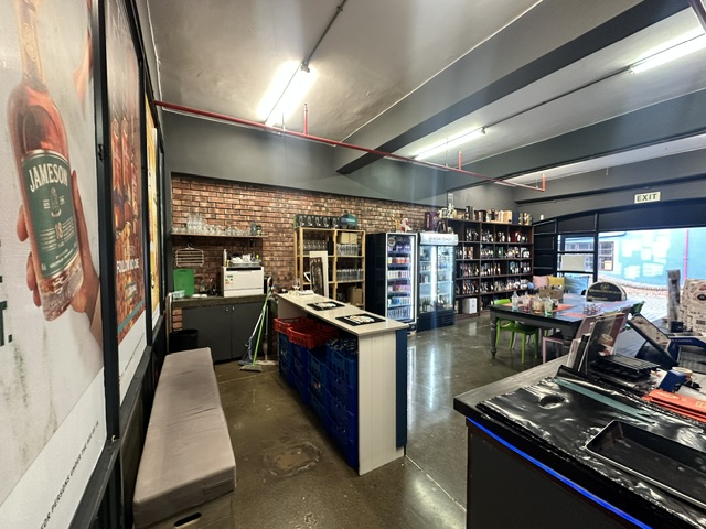 To Let Commercial Property for Rent in Woodstock Western Cape